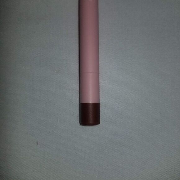 Be Bella Cosmetics X Must Be Cindy - Not Declining Lip Kit - Picture 8 of 13